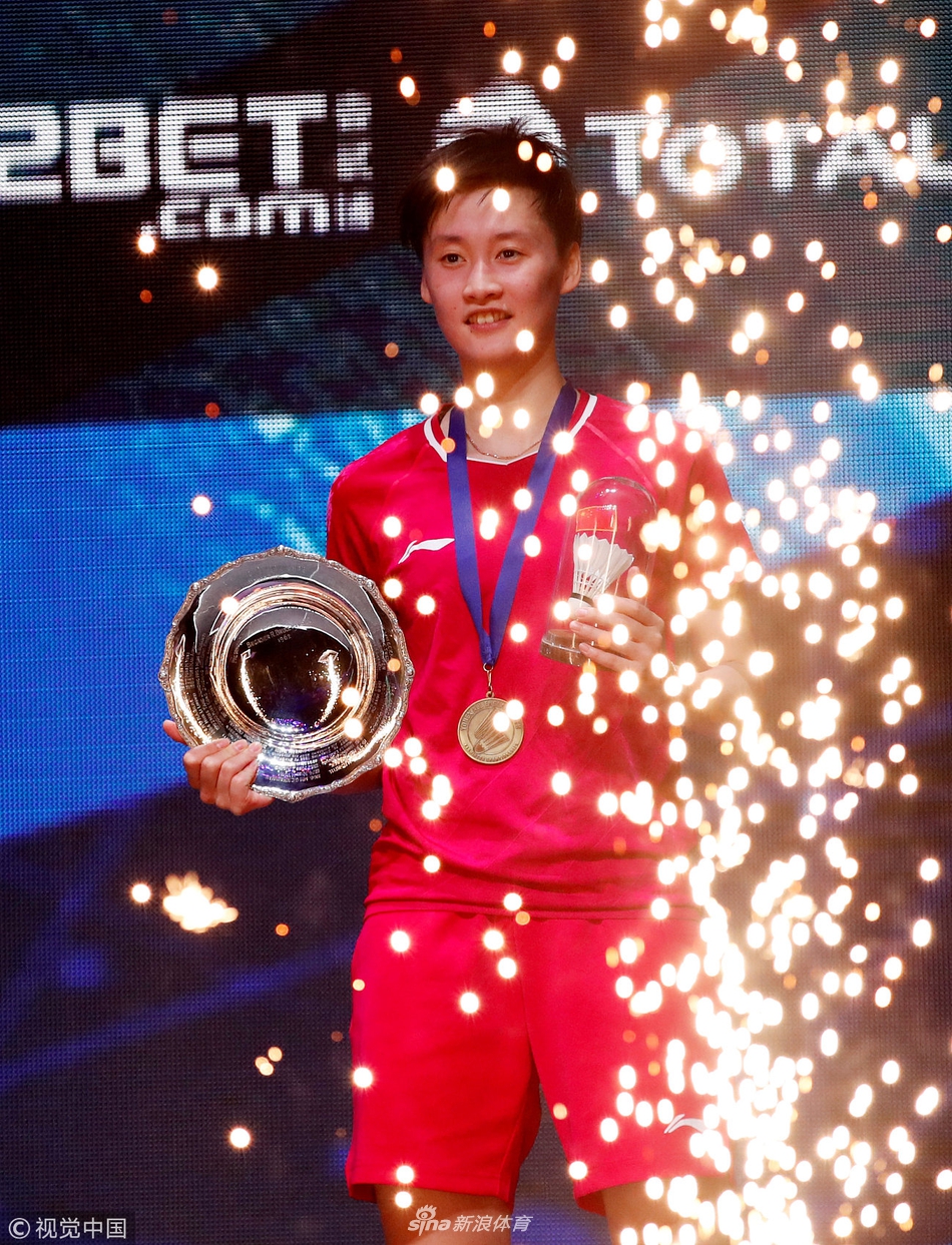 全英赛陈雨菲夺冠颁奖图集