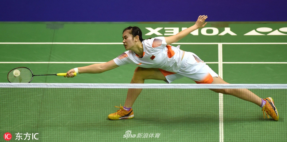 港羽赛何冰娇2-0蔡炎炎进8强