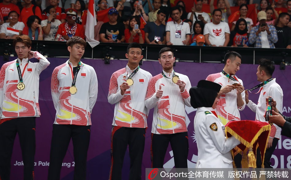 亚运羽球男团颁奖仪式