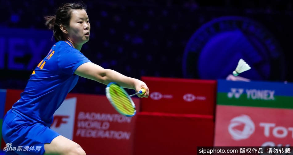 全英赛李雪芮0-2无缘四强