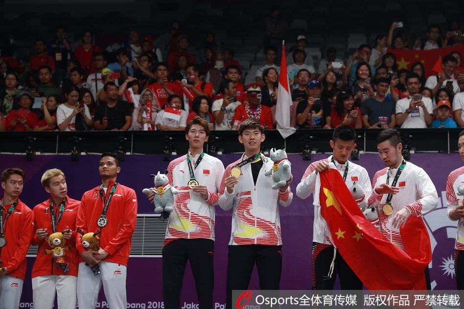 亚运羽球男团颁奖仪式