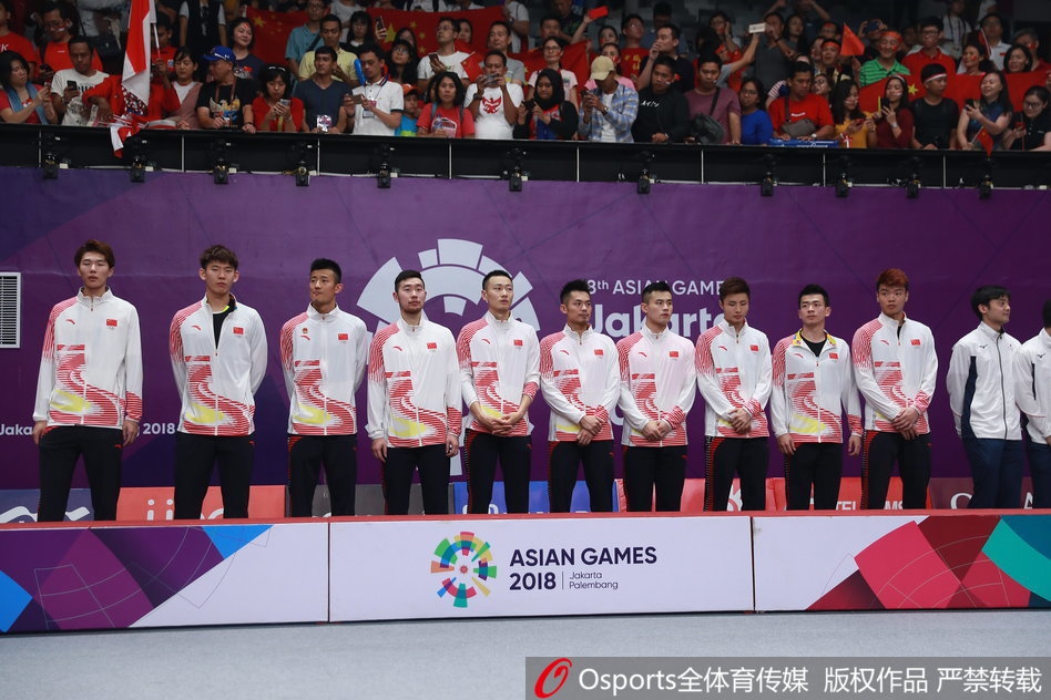 亚运羽球男团颁奖仪式