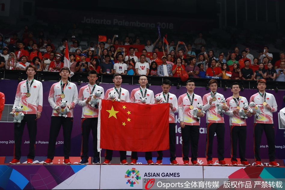 亚运羽球男团颁奖仪式