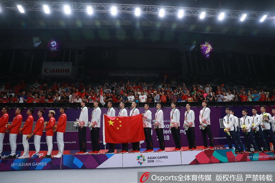 亚运羽球男团颁奖仪式