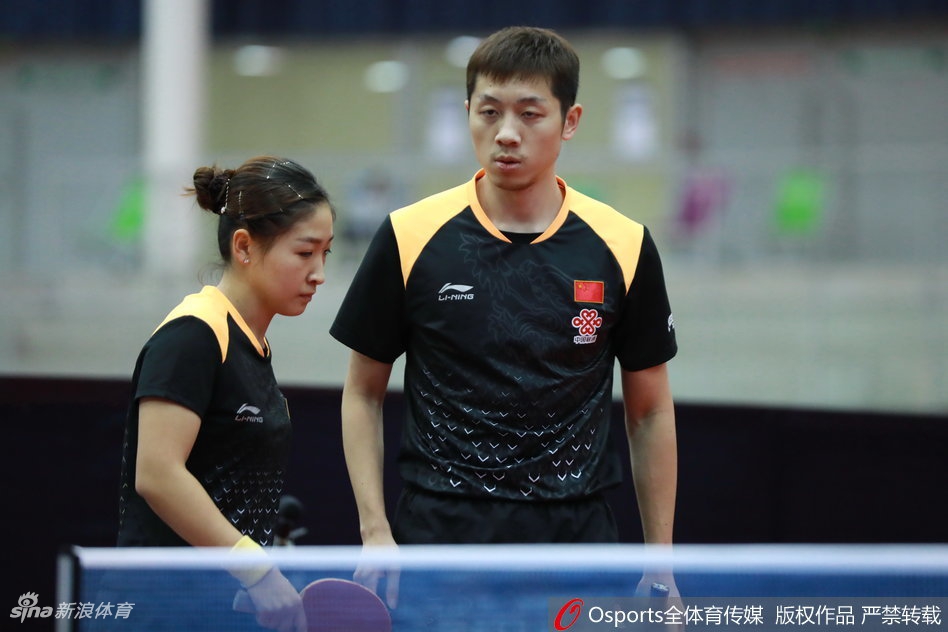 奥乒赛许昕／刘诗雯进四强