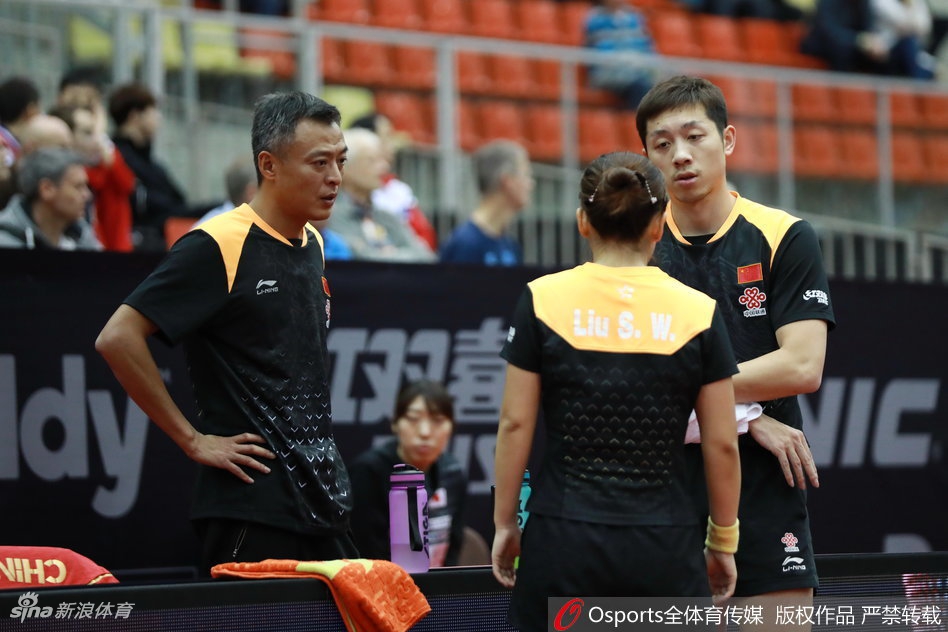 奥乒赛许昕／刘诗雯进四强