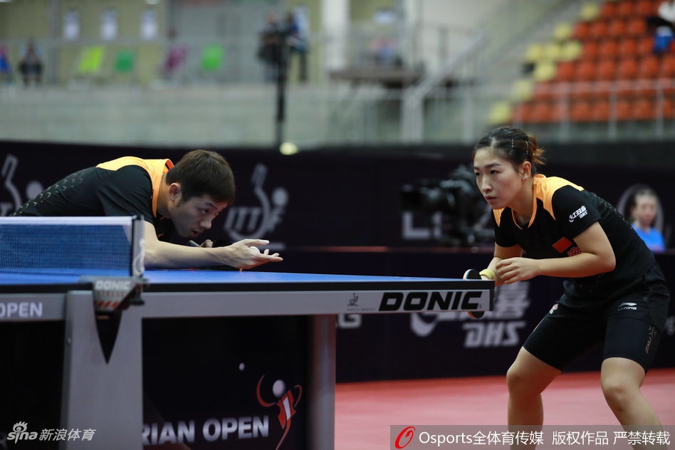 奥乒赛许昕／刘诗雯进四强