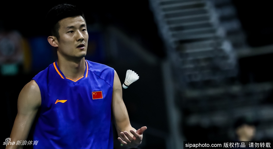 新加坡赛谌龙2-1进八强