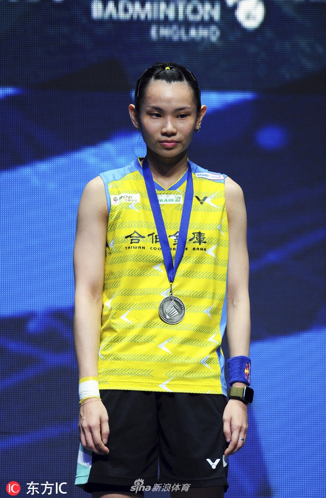 全英赛陈雨菲夺冠颁奖图集