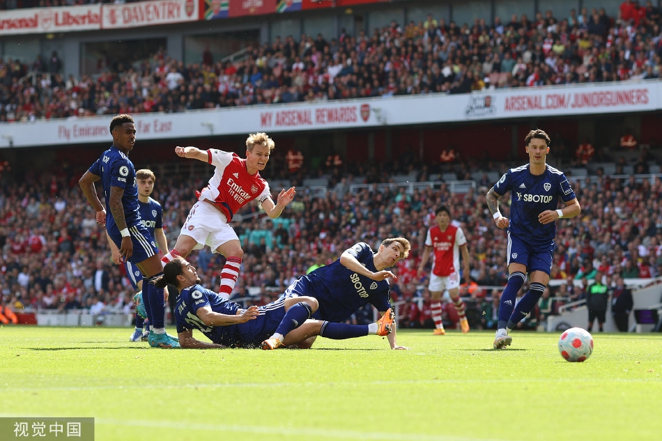 [英超]阿森纳2-1利兹联