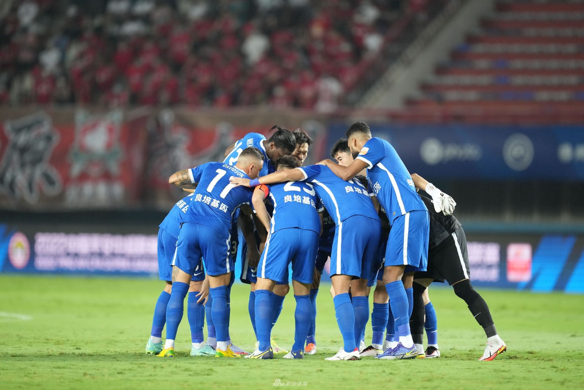 新浪体育直击河南vs武汉三镇