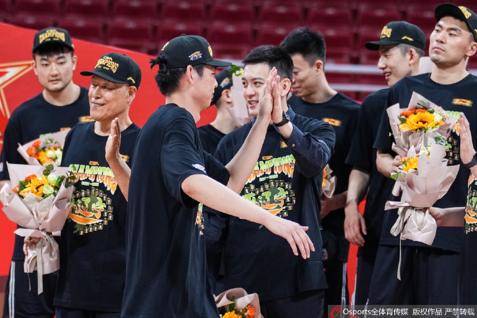 [CBA总决赛]辽宁横扫广厦夺冠