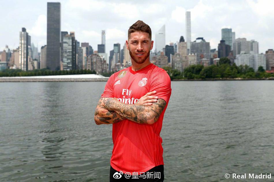 皇马官方公布第二客场球衣