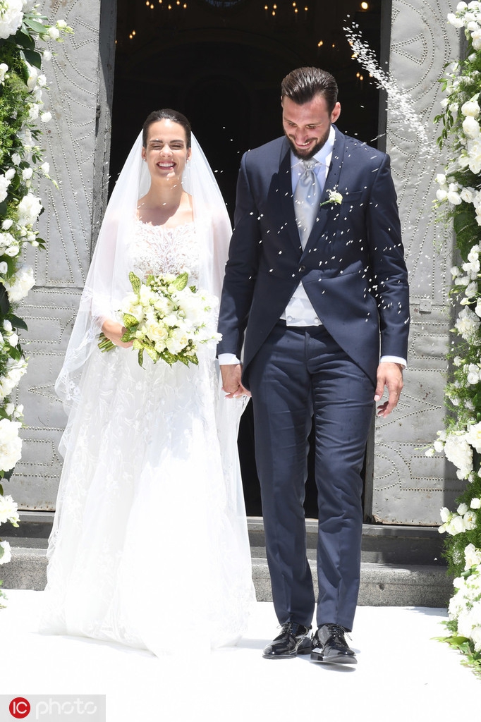 米兰大将结婚啦！新娘太美了