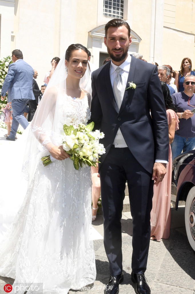 米兰大将结婚啦！新娘太美了