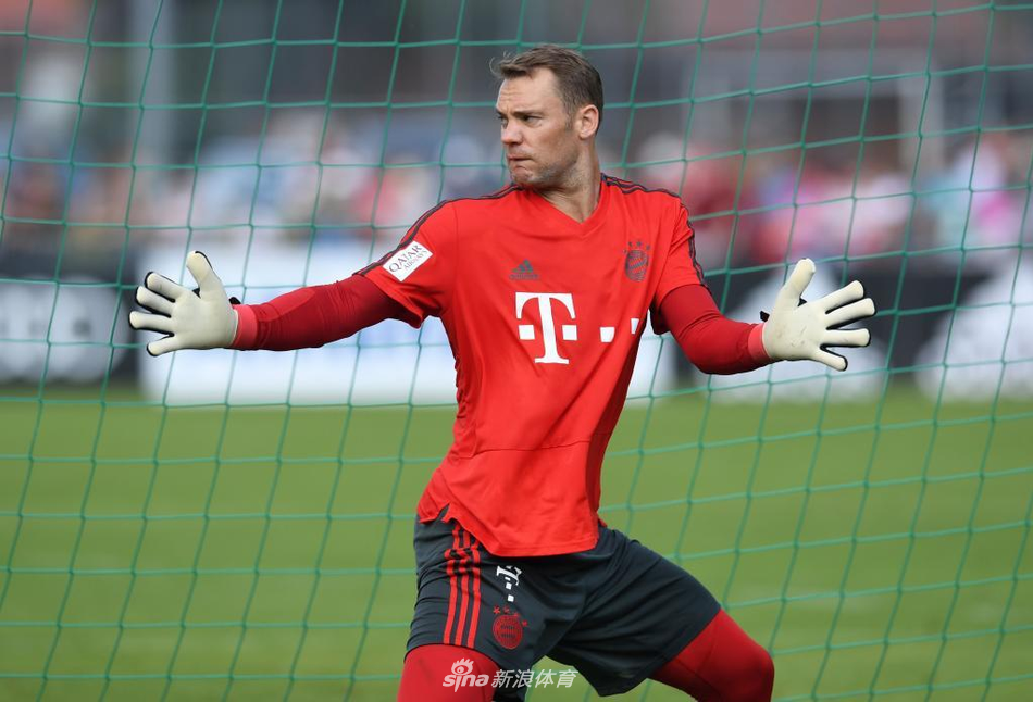 第5名：诺伊尔（3000万，沙尔克――拜仁）