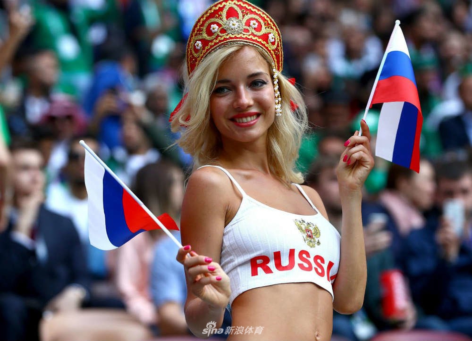 最美女球迷！天使面容魔鬼身材 看完你能hold住吗？