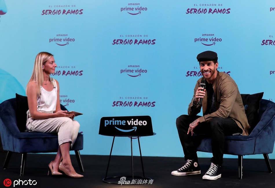 球场硬汉变型男！拉莫斯这身太帅气