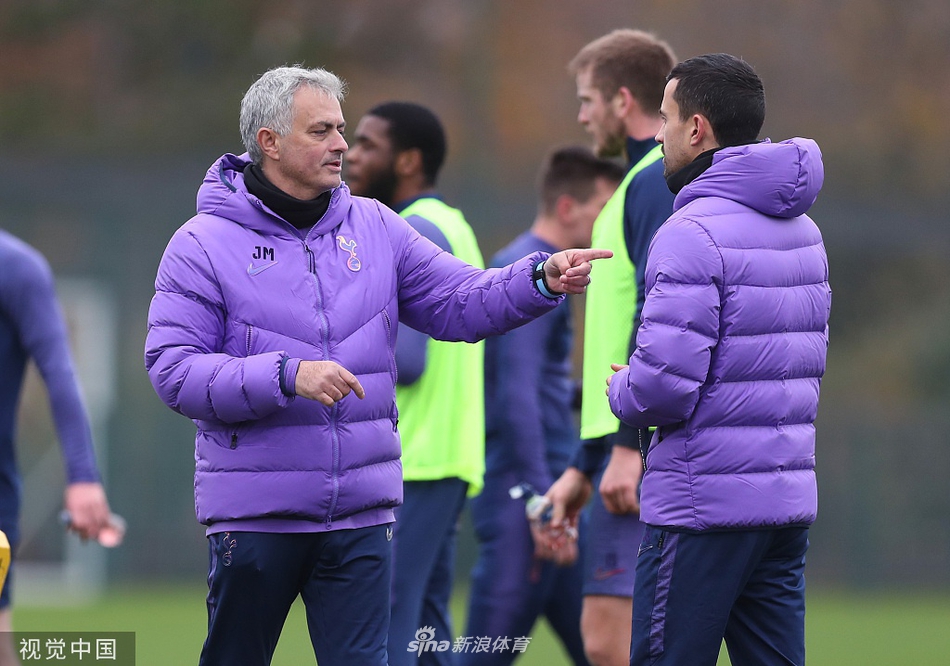 穆帅和孙兴O并肩走 两人说了啥