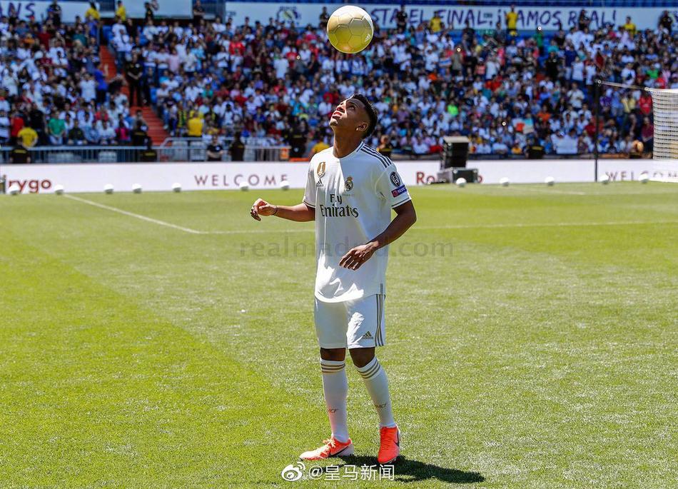 皇马又一强援亮相！银河战舰要起航啦