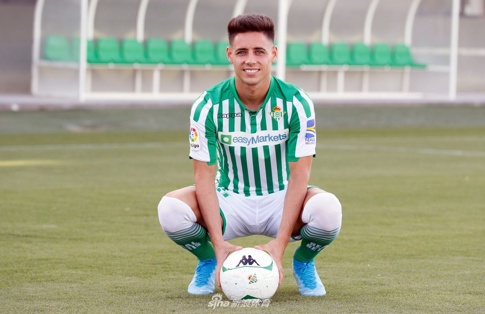 阿莱士-莫雷诺（皇家贝蒂斯）