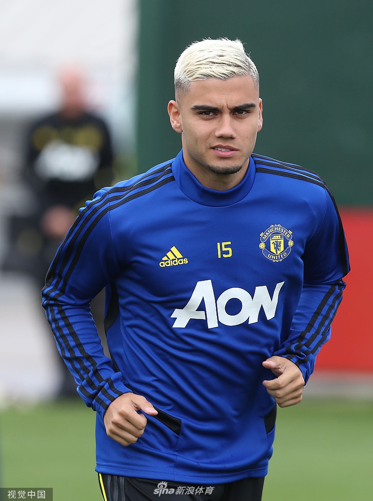 有谁吃胖了没？曼联球员归队备战