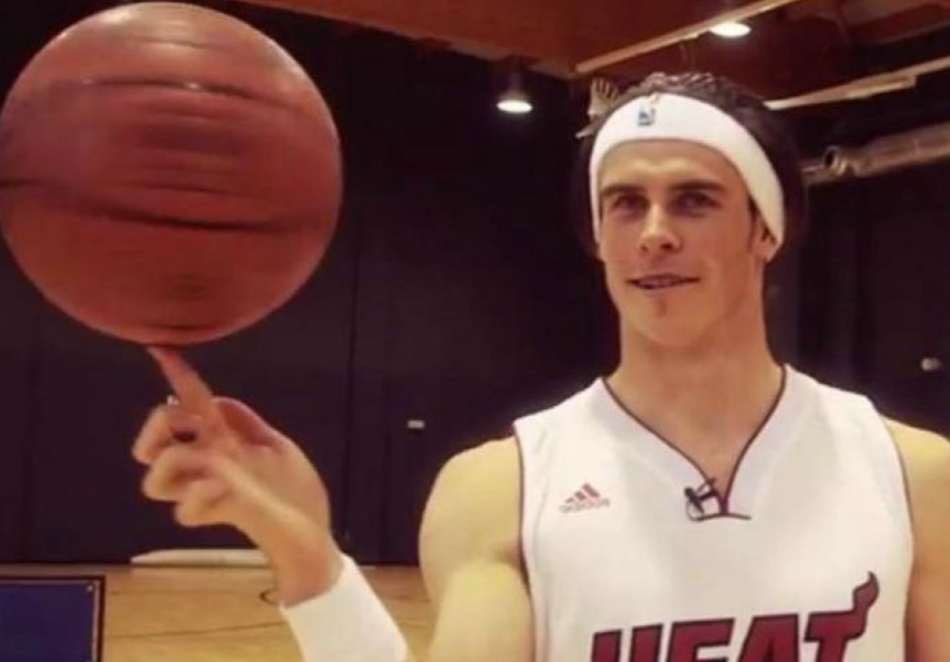 如此青涩的贝尔你见过吗？