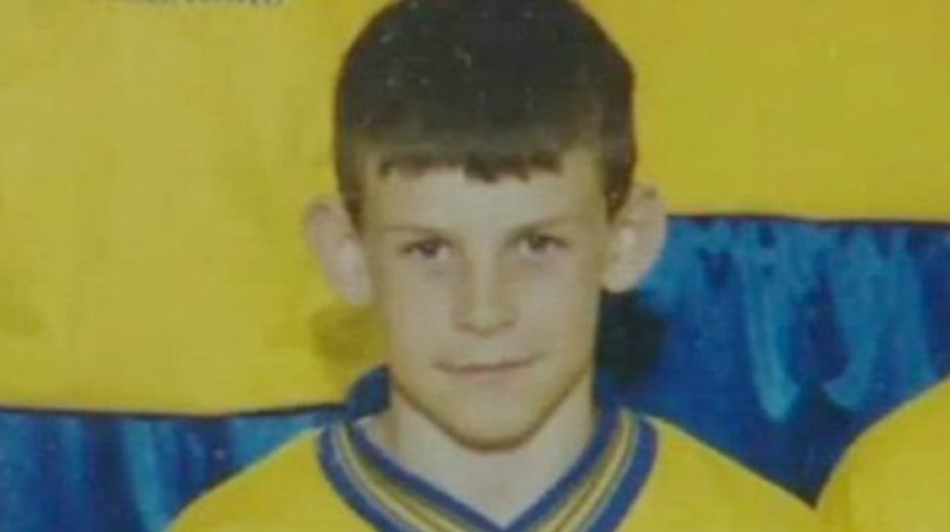 如此青涩的贝尔你见过吗？