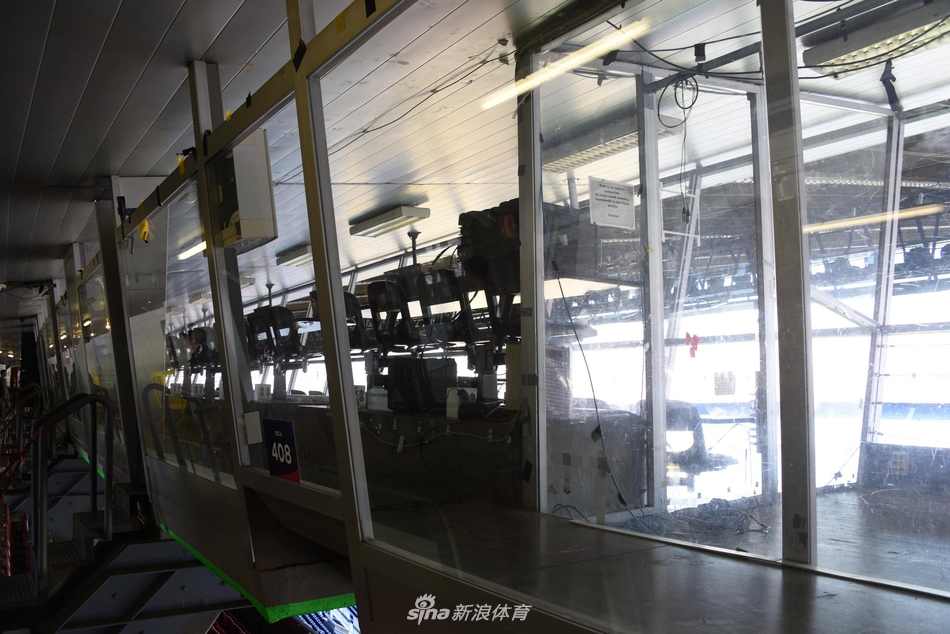 新浪体育带你走进诺坎普 感受欧洲最大球场