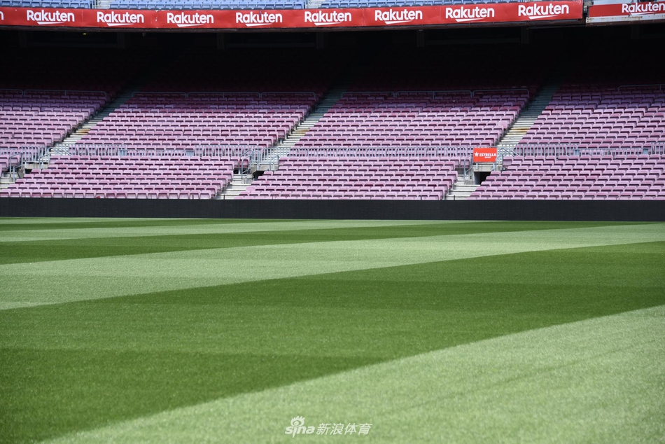 新浪体育带你走进诺坎普 感受欧洲最大球场