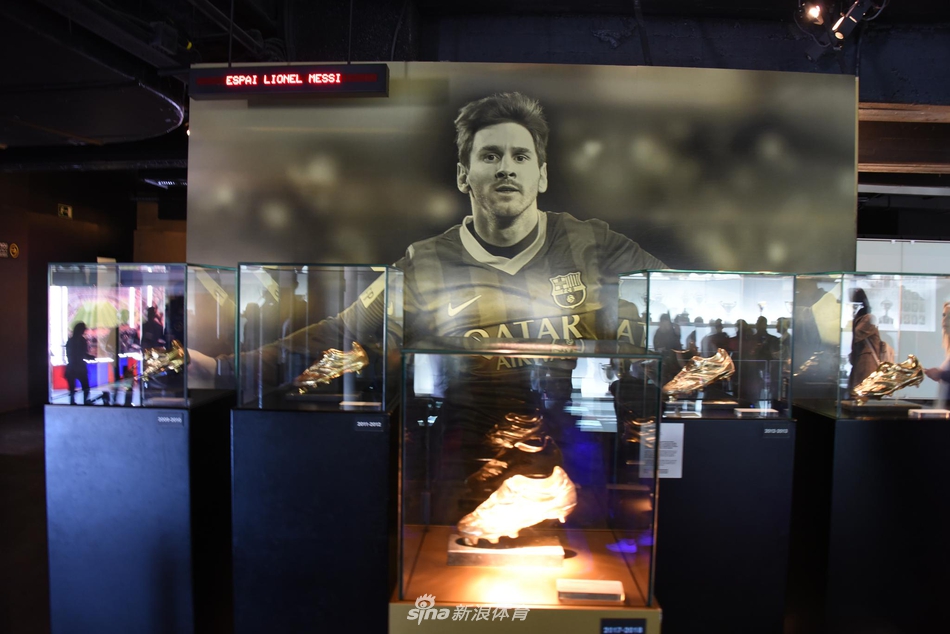 新浪体育带你走进巴萨博物馆