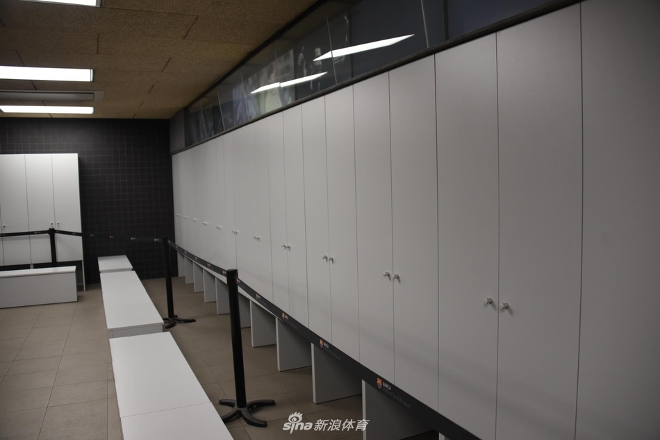 新浪体育带你走进诺坎普 感受欧洲最大球场