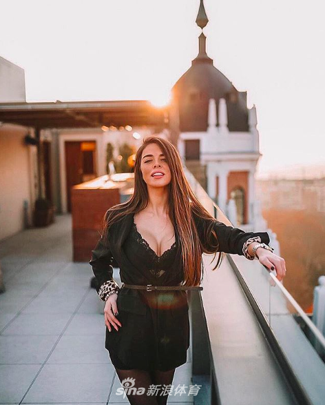 野性诱惑！西班牙美女主播火辣身材