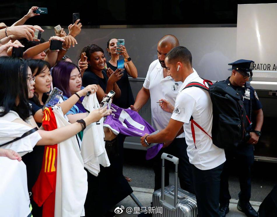 皇马抵达纽约备战罗马