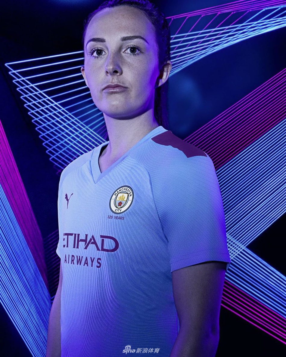 曼城新球衣公布！颜值几分？