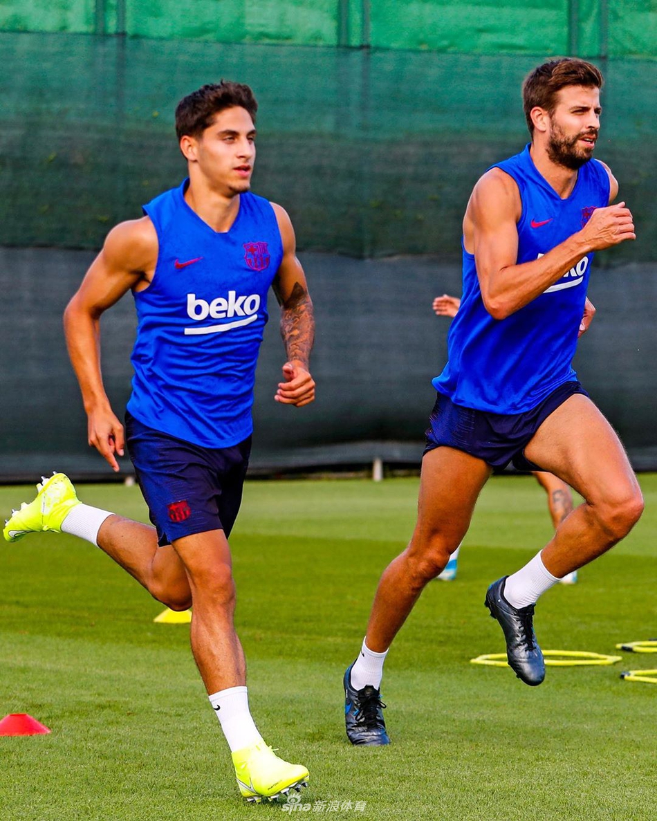 巴萨训练梅西缺席 格子这幕太搞笑