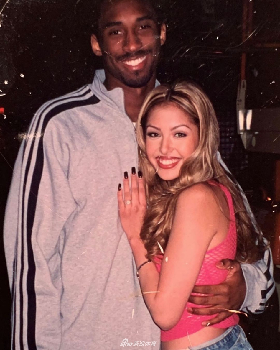 第9名:瓦妮莎,每条2914镑,科比妻子