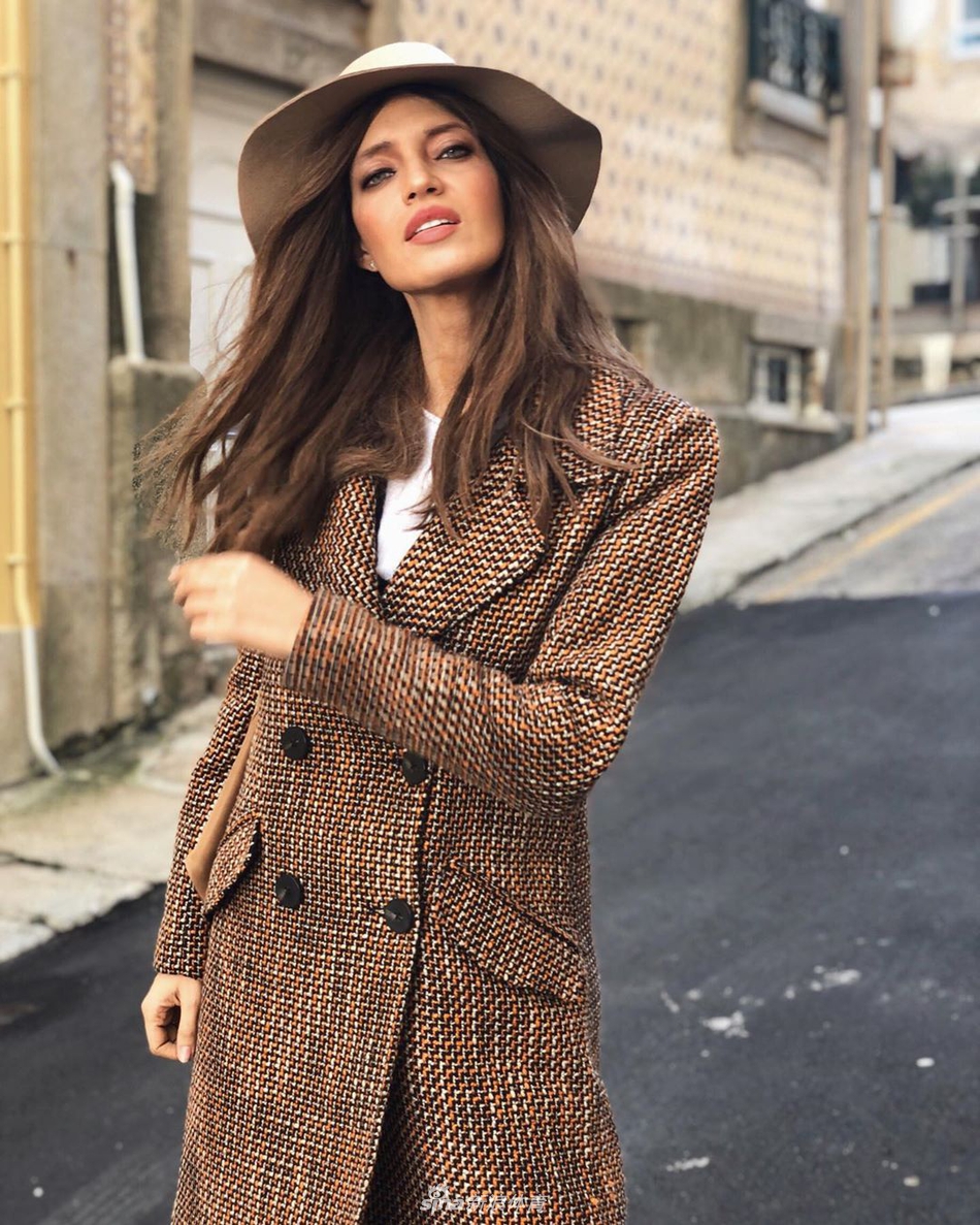 第8名:杰西-詹姆斯,埃里克-德克(NFL)妻子