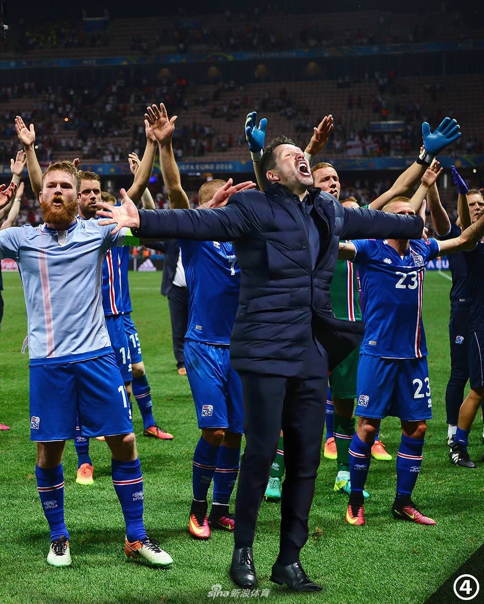 西蒙尼被玩坏了！庆祝动作遭恶搞