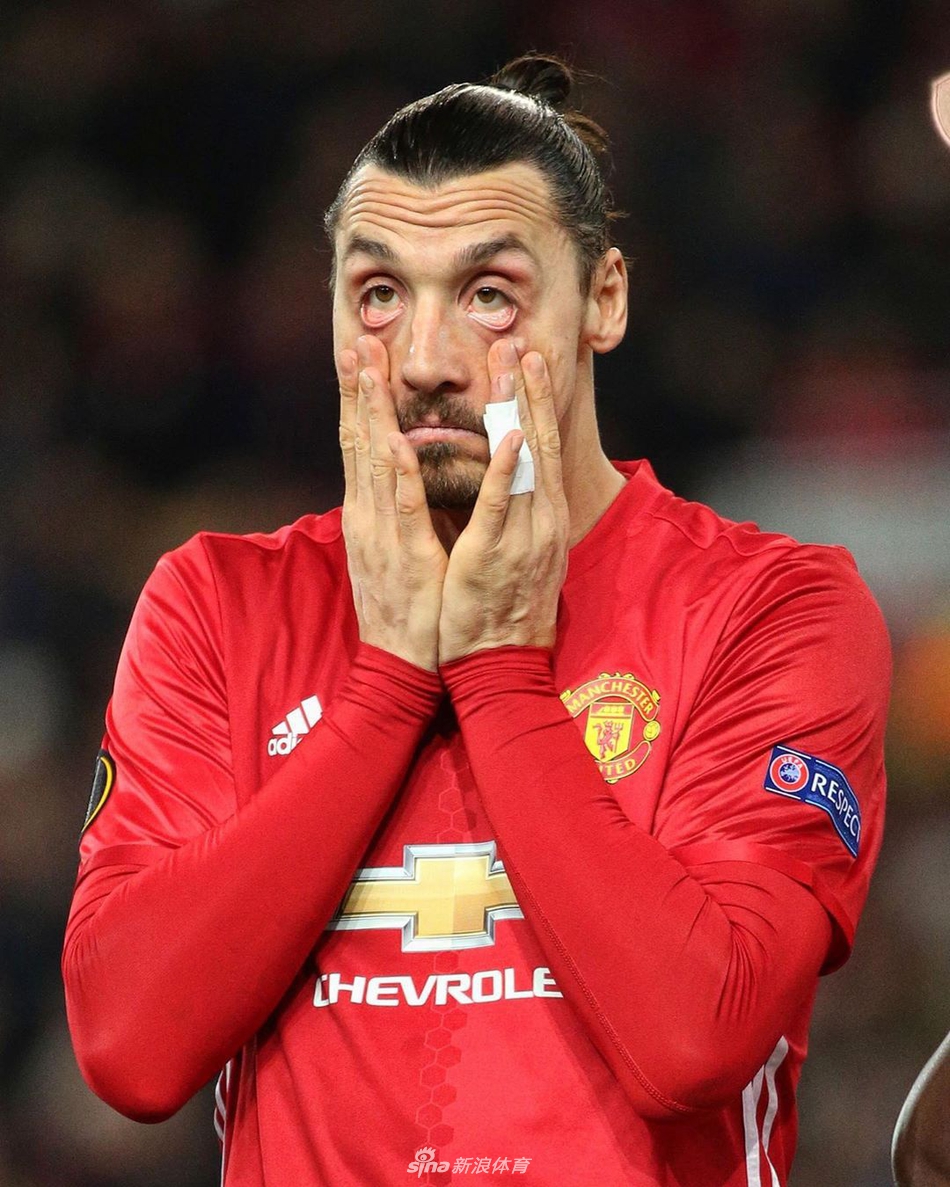 笑喷！球星们踢球还贡献表情包