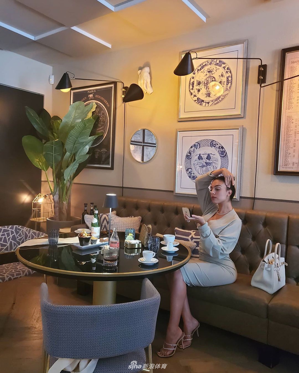 又怀孕了？C罗女友晒照引发猜测 两人要结婚了？