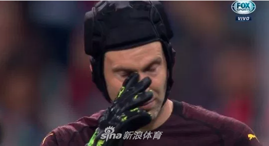 心疼切赫！最后一战泪洒赛场 二十年的青春啊…