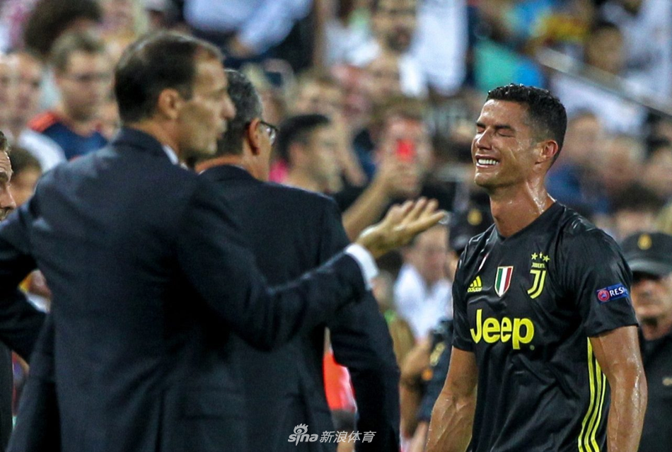 壕！C罗送尤文每人一台iMac 背后原因有点心酸