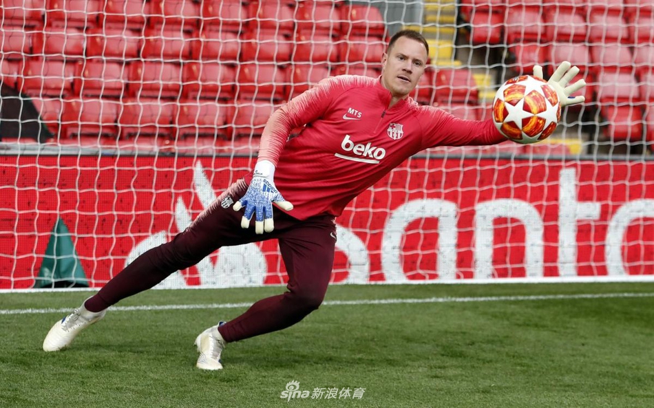 巴萨备战利物浦 梅西又干这事了