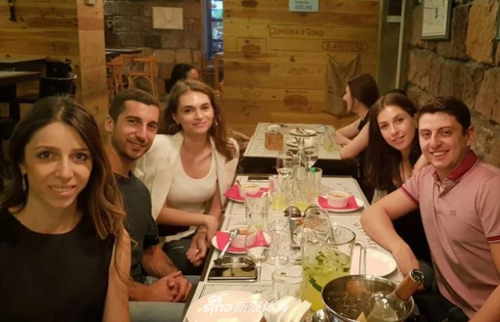 阿森纳名将大婚！这娇妻美似仙女