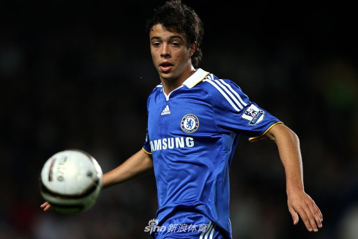 迪桑托 2008-09赛季 16场0球