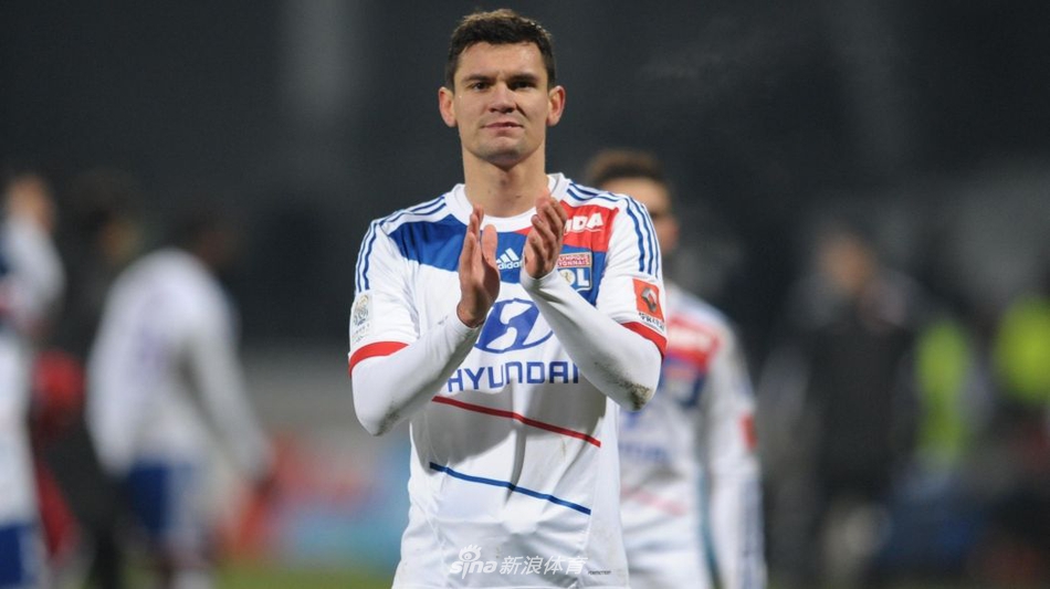 后卫：洛夫伦(→南安普顿，转会费1000万欧元)