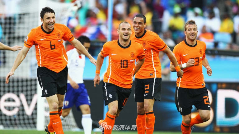 斯内德带领荷兰一路高歌猛进