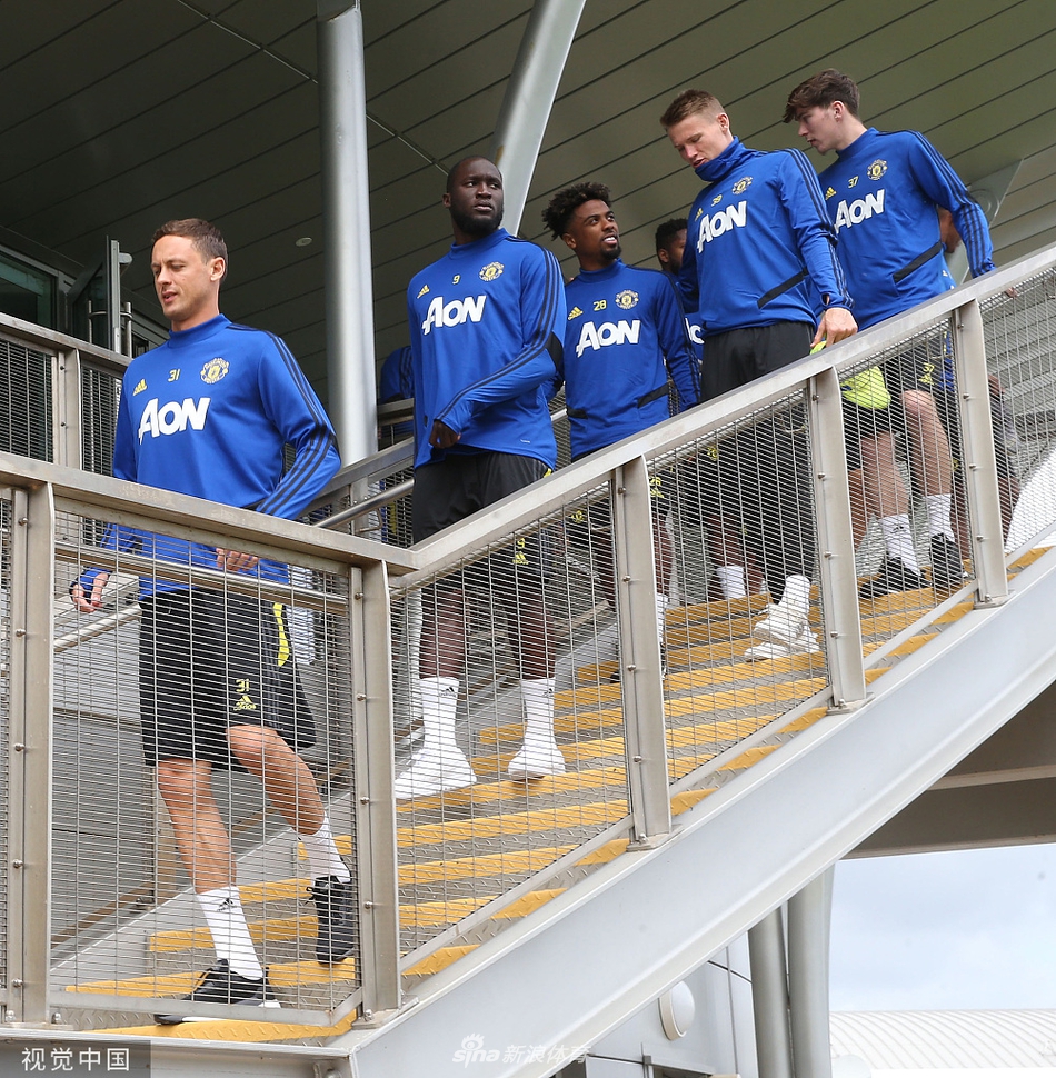 有谁吃胖了没？曼联球员归队备战