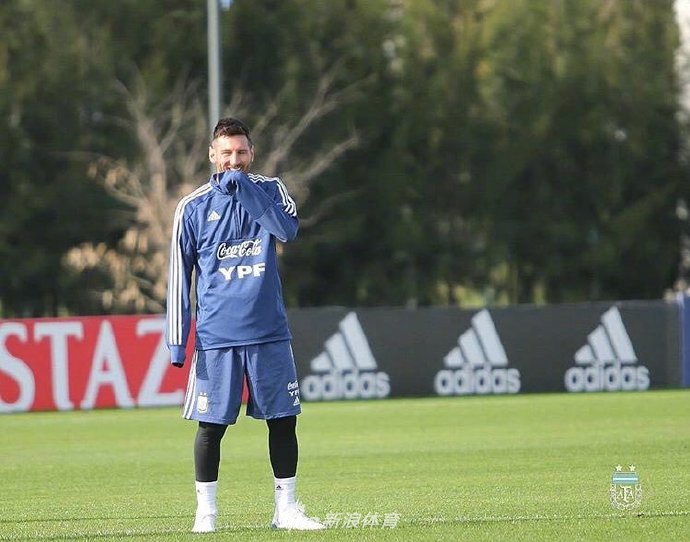 好久不见！梅西阿圭罗又同框了